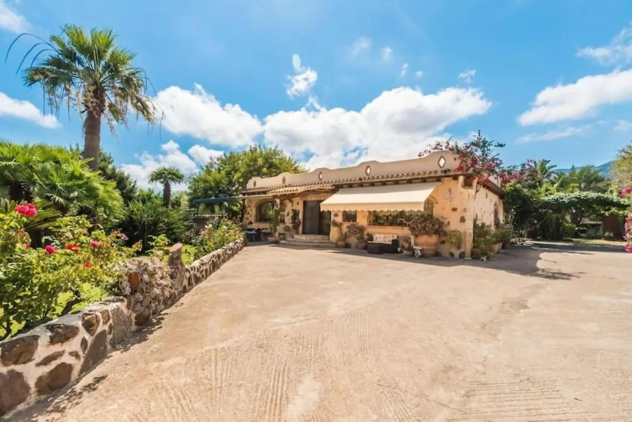 Villa Con Immenso Giardino Orosei