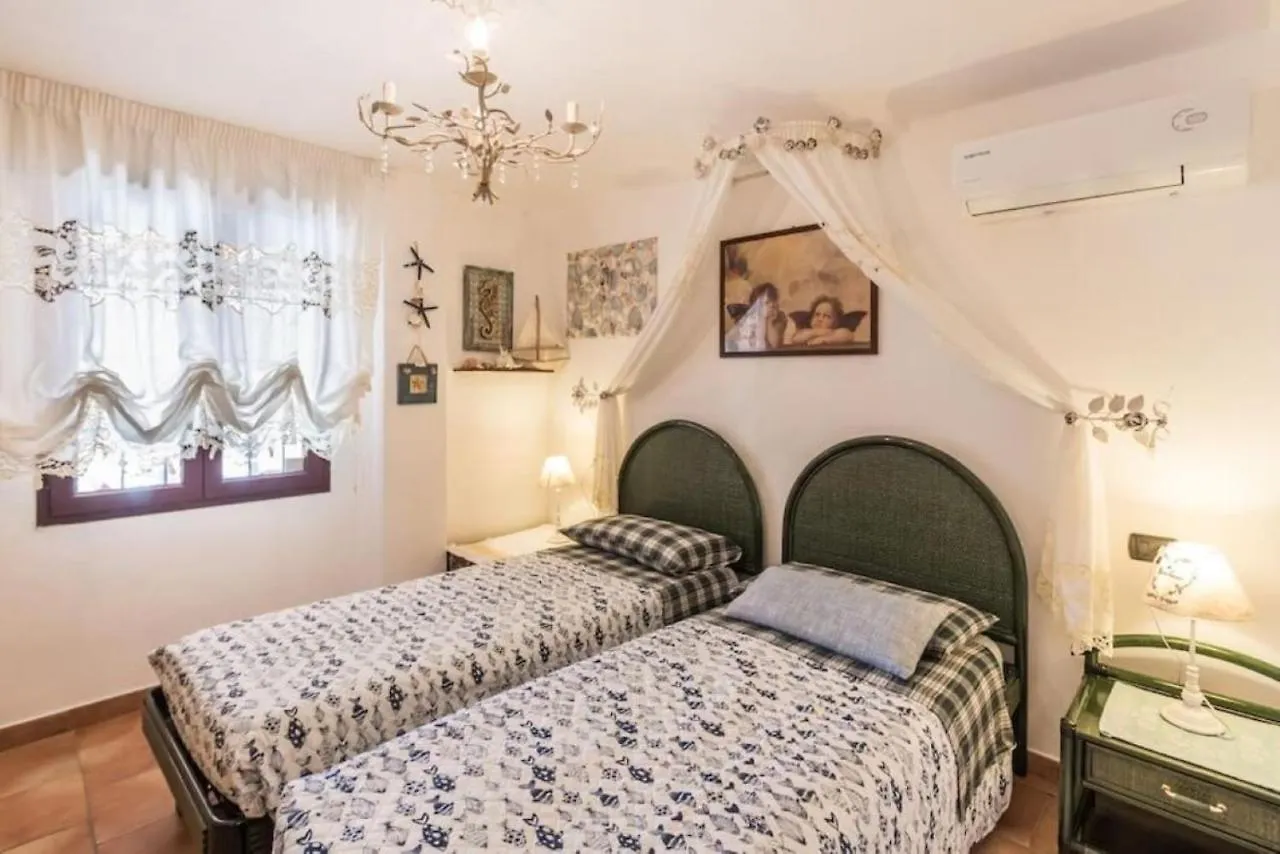 Villa Con Immenso Giardino Orosei