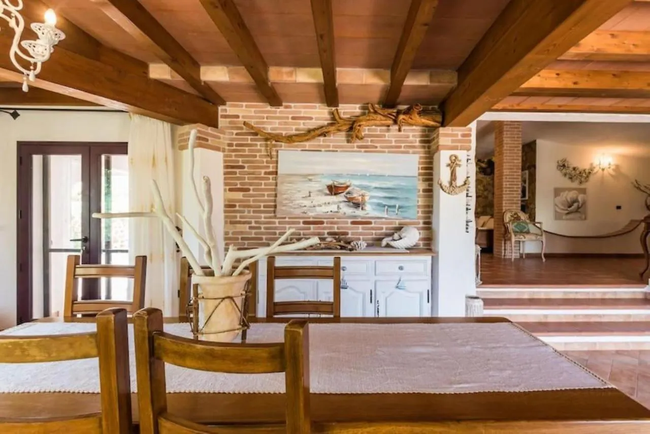 Villa Con Immenso Giardino Orosei