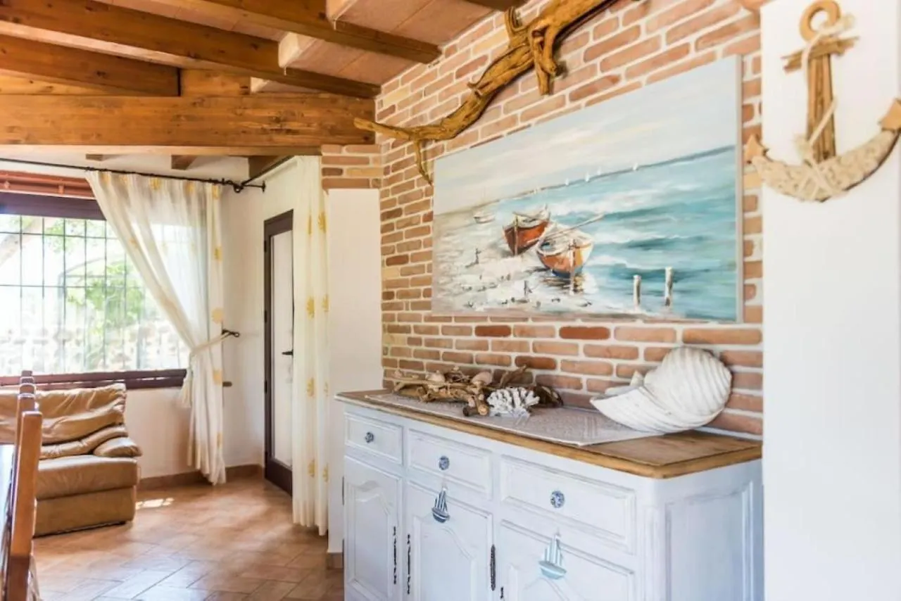 Villa Con Immenso Giardino Orosei Italien