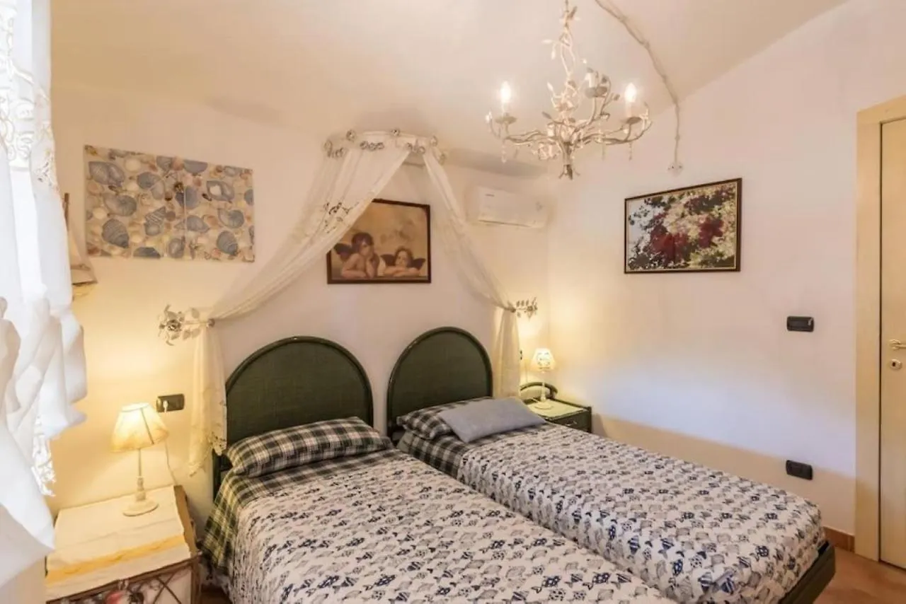 Villa Con Immenso Giardino Orosei 0*,  Italien